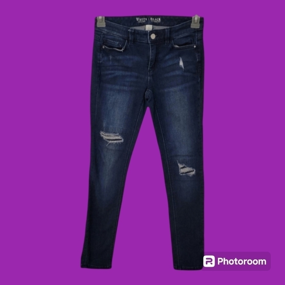 3/$30 WHBM Skinny Leg Low Rise Ripped Denim Ankle Jeans 28x29
